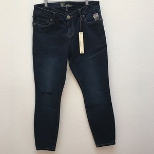 Kut From D Kloth stretch jegging Destroyed kneeNWT